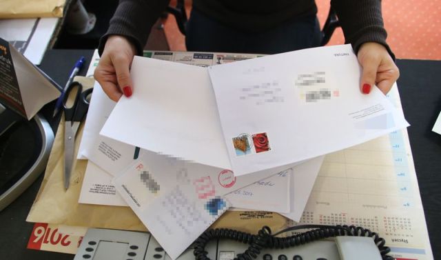 Autorzy tego oszustwa i bezczelnego wprowadzania w błąd przedsiębiorców te zawiadomienia obarczają szeregiem regulacji prawnych, cytując serie paragrafów, w tym m.in. Ustawy o KRS czy Rozporządzenia Ministra Sprawiedliwości. Fot. Wit Hadło Autorzy tego oszustwa i bezczelnego wprowadzania w błąd przedsiębiorców te zawiadomienia obarczają szeregiem regulacji prawnych, cytując serie paragrafów, w tym m.in. Ustawy o KRS czy Rozporządzenia Ministra Sprawiedliwości. Fot. Wit Hadło