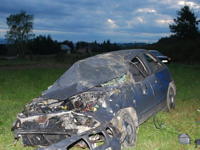 Wypadek w Chrząstówce. Kierowca w szpitalu Wypadek w Chrząstówce. Kierowca w szpitalu