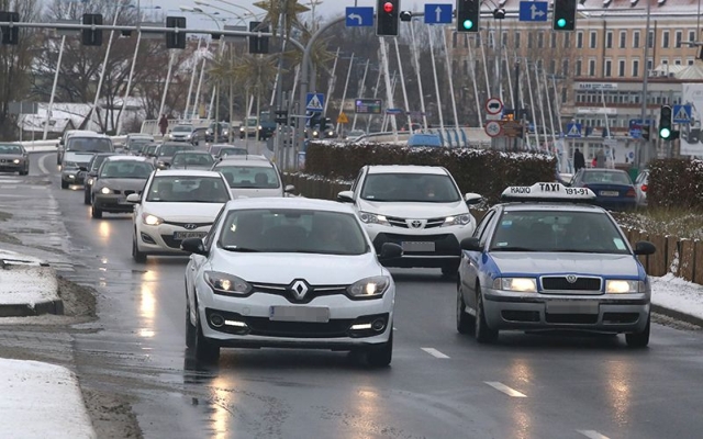 Rząd chce ściągać nowy podatek od kierowców! Rząd chce ściągać nowy podatek od kierowców!