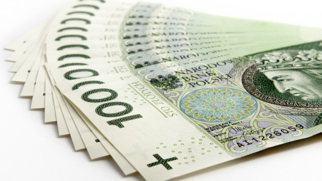 money Pożyczka przez internet?